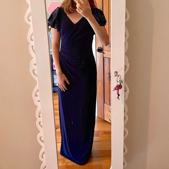 Ruffle-Cap-Sleeve Jersey Gown - Picture 5 of 9